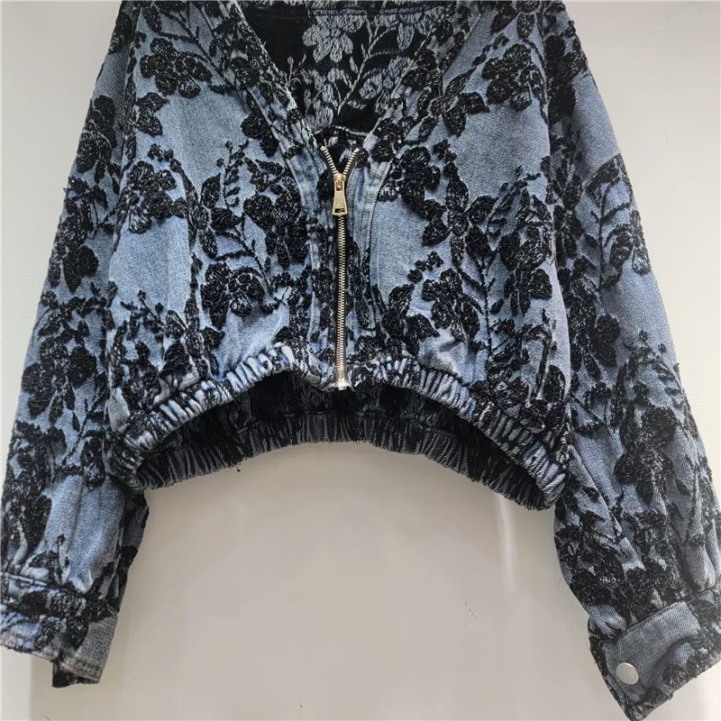 Patchwork Jean Jacket - Jaqueta Jeans Feminina Curta de Jacquard