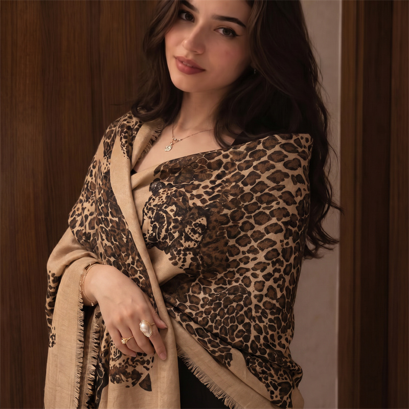 Hijab e lenço vintage com esta - Vintage Women Fashion avaliação e preço