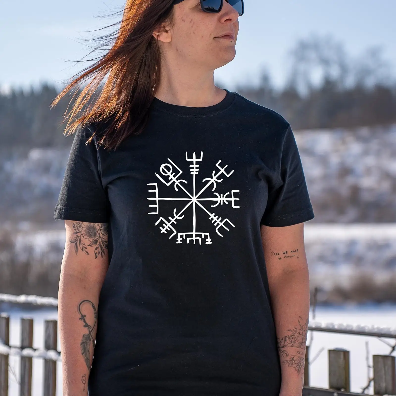 Camiseta Viking Vegvísir Nordi - Vintage Fashion Faire avaliação e preço