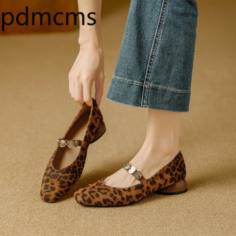 Sapatos Femininos de Designer  - Vintage Fashion Design avaliação e preço