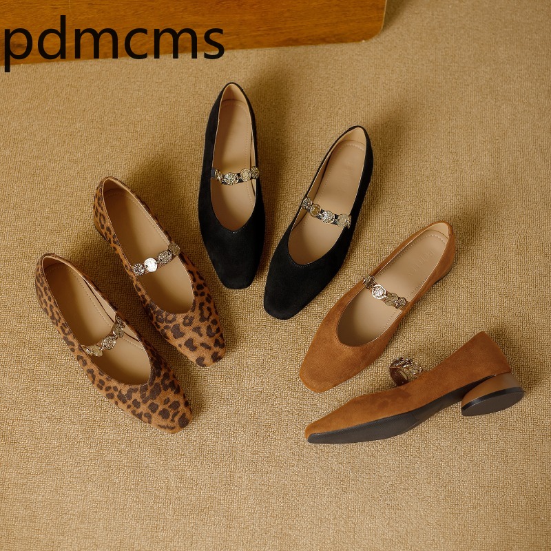 Sapatos Femininos de Designer  - Vintage Fashion Design avaliação e preço