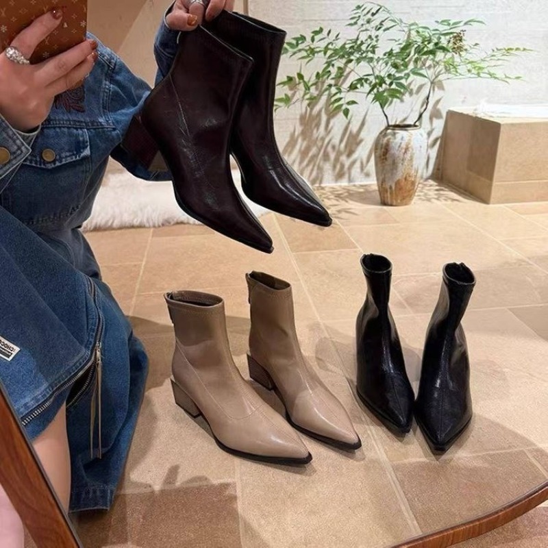 Botas Femininas de Cano Curto  - Vintage Fashion Design avaliação e preço