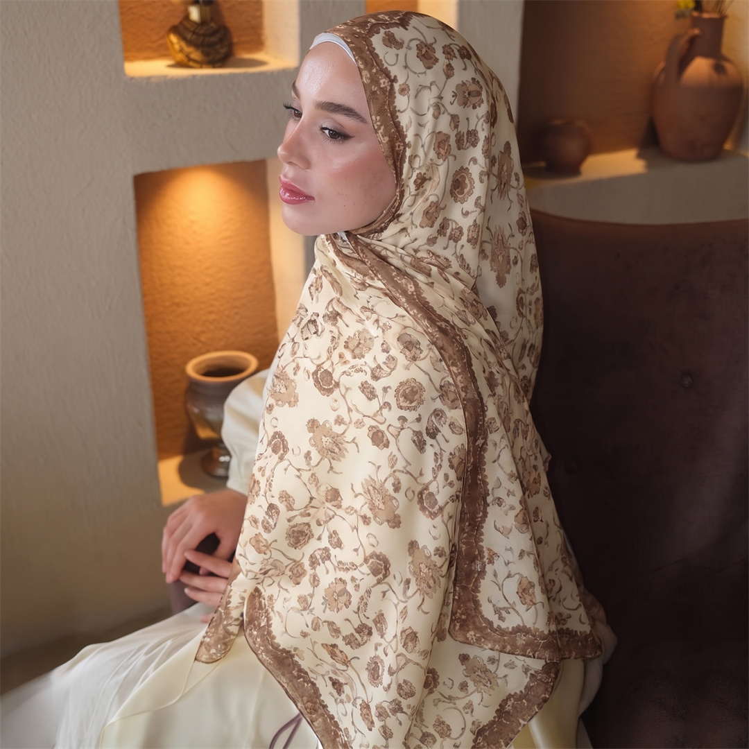 Hijab Vintage com Estampa Flor - Vintage Women Fashion avaliação e preço
